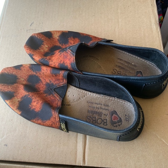 Bobs by sketchers women’s slip on shoes size 7 - Picture 1 of 8